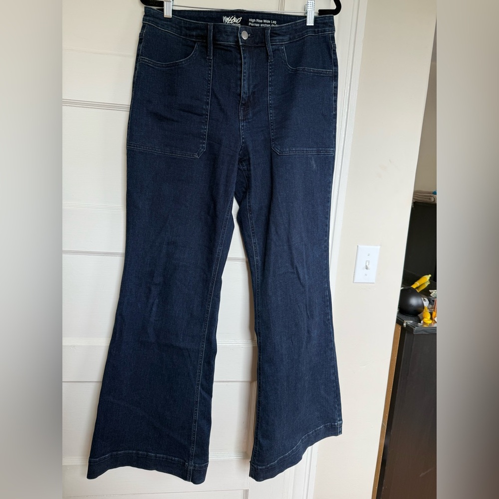 Women’s flared jeans